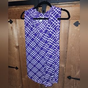 Sleeveless V neck Blouse